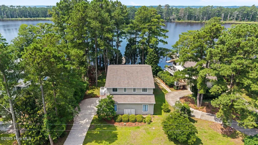 5410 Trade Winds Road New Bern NC 28560