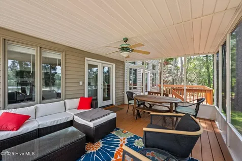 5410 Trade Winds Road New Bern NC 28560
