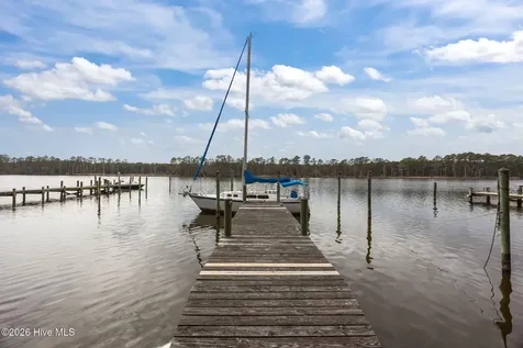 5410 Trade Winds Road New Bern NC 28560