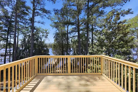5410 Trade Winds Road New Bern NC 28560