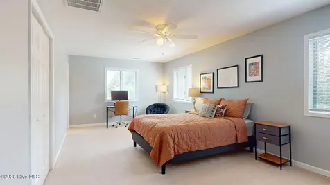 5410 Trade Winds Road New Bern NC 28560