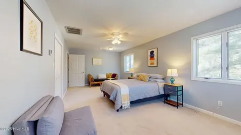 5410 Trade Winds Road New Bern NC 28560