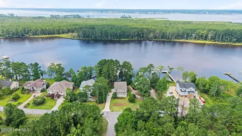 5410 Trade Winds Road New Bern NC 28560