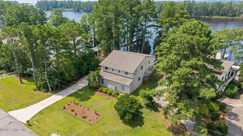 5410 Trade Winds Road New Bern NC 28560