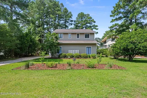 5410 Trade Winds Road New Bern NC 28560