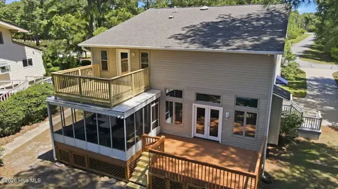 5410 Trade Winds Road New Bern NC 28560