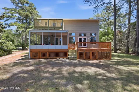 5410 Trade Winds Road New Bern NC 28560