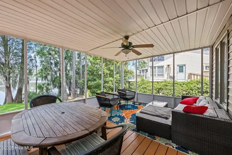 5410 Trade Winds Road New Bern NC 28560
