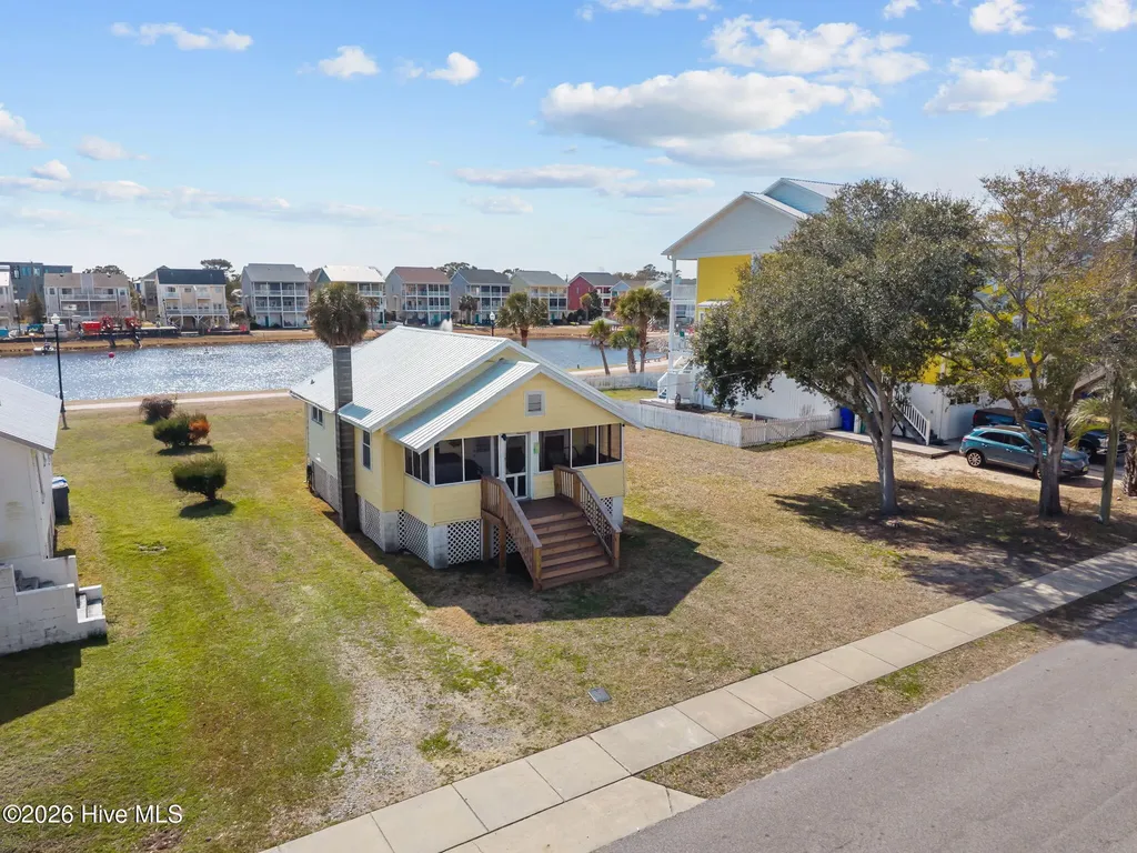 305 Atlanta Avenue Carolina Beach NC 28428