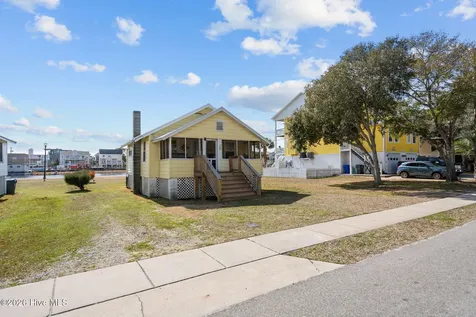 305 Atlanta Avenue Carolina Beach NC 28428