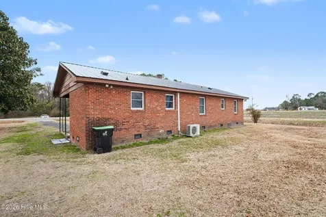 170 Flowers Road Mount Olive NC 28365
