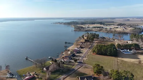 1302 Little River Drive Elizabeth City NC 27909