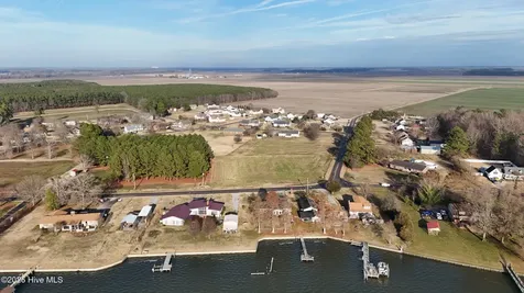 1302 Little River Drive Elizabeth City NC 27909