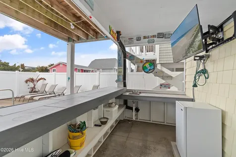 115 Deal Drive Holden Beach NC 28462