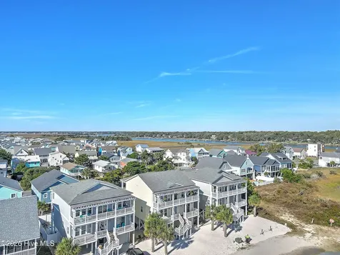 115 Deal Drive Holden Beach NC 28462