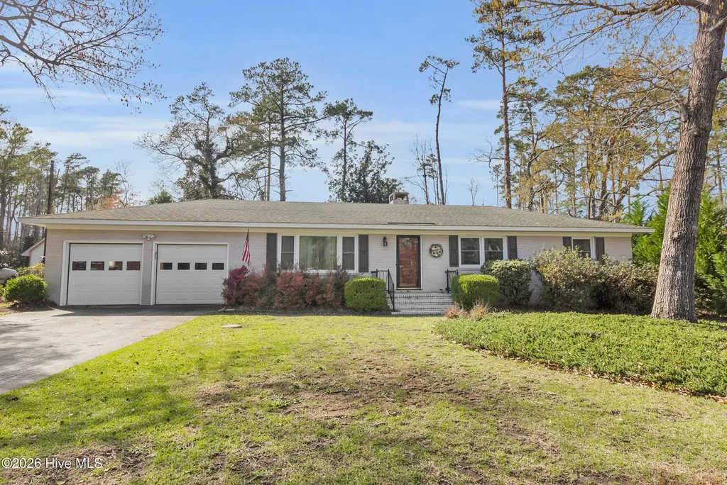 609 Edgehill Road Trent Woods NC 28562