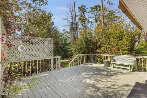 609 Edgehill Road Trent Woods NC 28562