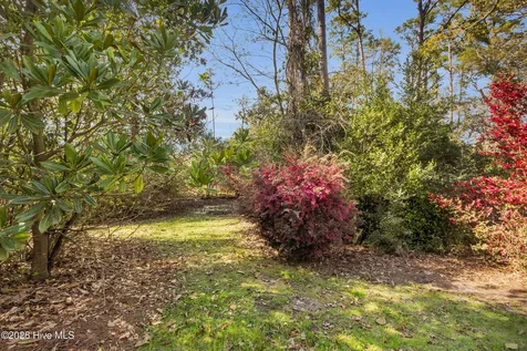 609 Edgehill Road Trent Woods NC 28562