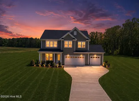 4142 Dixon Road Grimesland NC 27837
