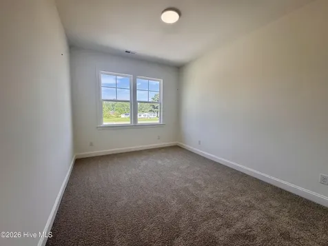 4142 Dixon Road Grimesland NC 27837