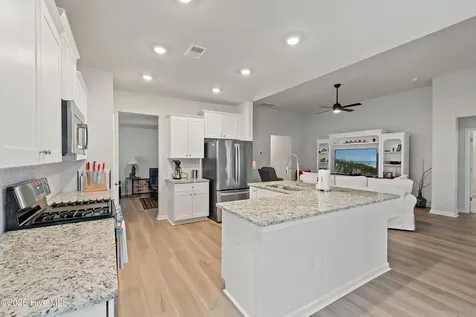 9007 Island Shore Avenue Calabash NC 28467