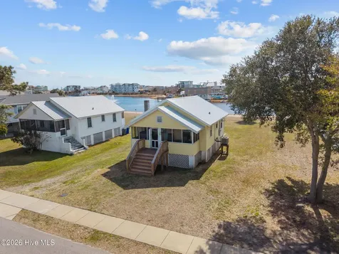 305 Atlanta Avenue Carolina Beach NC 28428