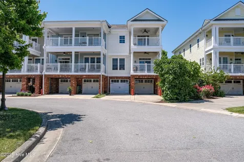 207 S Academy Street Washington NC 27889
