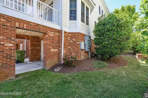 207 S Academy Street Washington NC 27889
