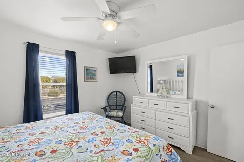 918 N New River Drive Surf City NC 28445