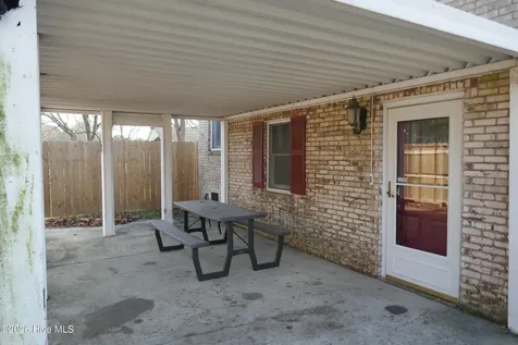 1803 Vine Street Elizabeth City NC 27909
