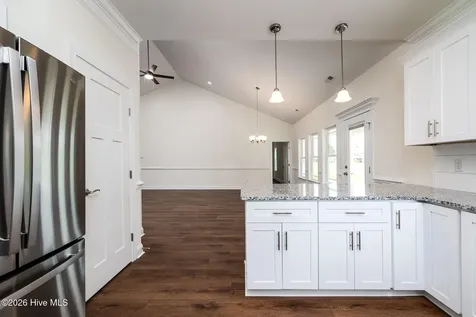 303 Ramonas Lake Court New Bern NC 28560