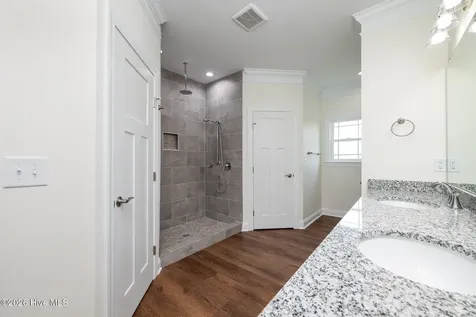 303 Ramonas Lake Court New Bern NC 28560