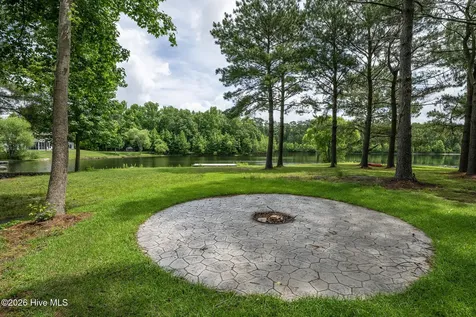 303 Ramonas Lake Court New Bern NC 28560