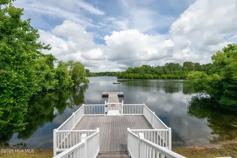 303 Ramonas Lake Court New Bern NC 28560