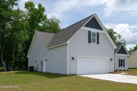 303 Ramonas Lake Court New Bern NC 28560