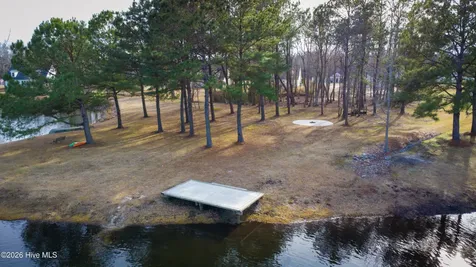 303 Ramonas Lake Court New Bern NC 28560