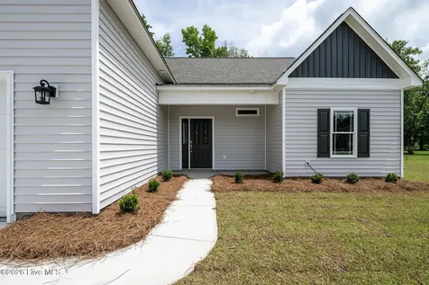 303 Ramonas Lake Court New Bern NC 28560
