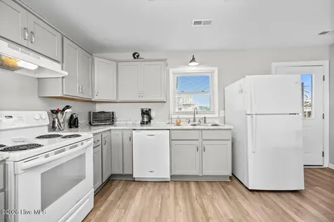 2005 Ocean Drive Emerald Isle NC 28594
