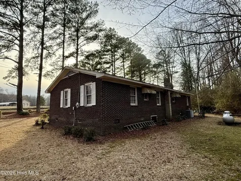 1420 Lum Brown Road Williamston NC 27892