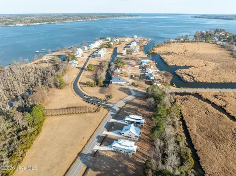 3216 Whichards Beach Road Chocowinity NC 27817