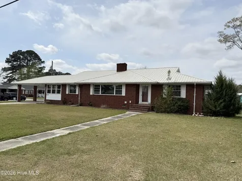 4254 Washington Street Ayden NC 28513