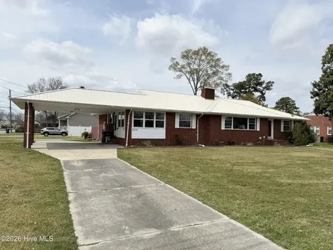 4254 Washington Street Ayden NC 28513