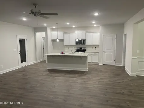 156 Seashore Street Grimesland NC 27837