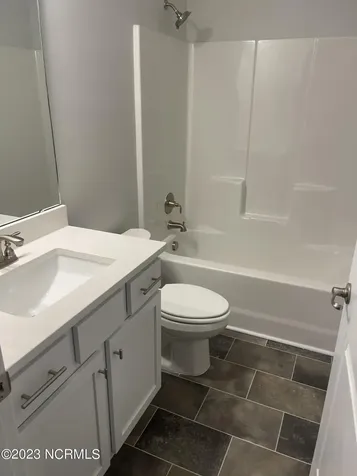 156 Seashore Street Grimesland NC 27837