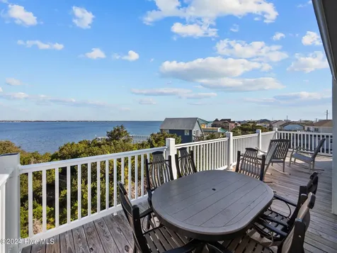 2610 Emerald Drive Emerald Isle NC 28594
