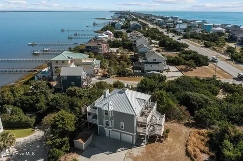 2610 Emerald Drive Emerald Isle NC 28594