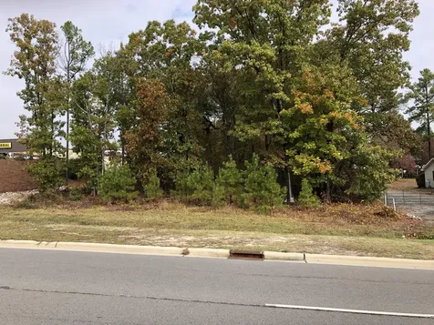 7561 Nc 211 West End NC 27376