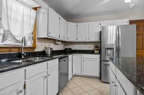 145 Alston Avenue Newport NC 28570
