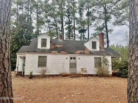 154 Sunset Park Road Bladenboro NC 28320