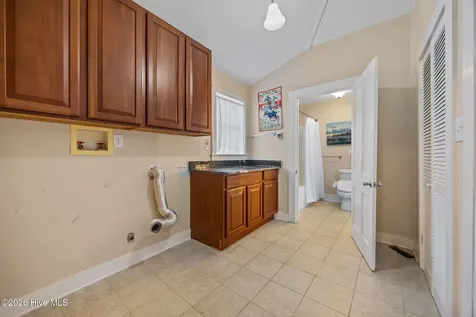 323 E 2nd Street Washington NC 27889
